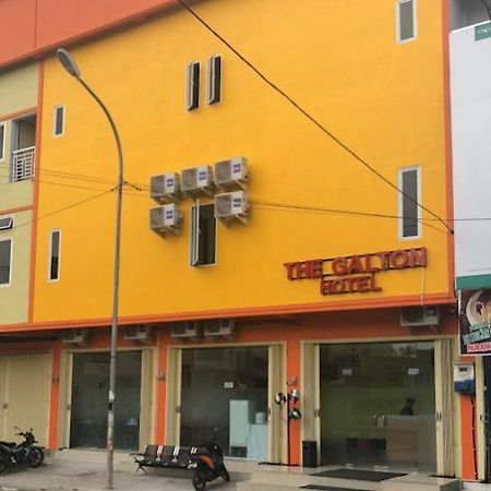 The Galton Hotel Baubau Exterior photo